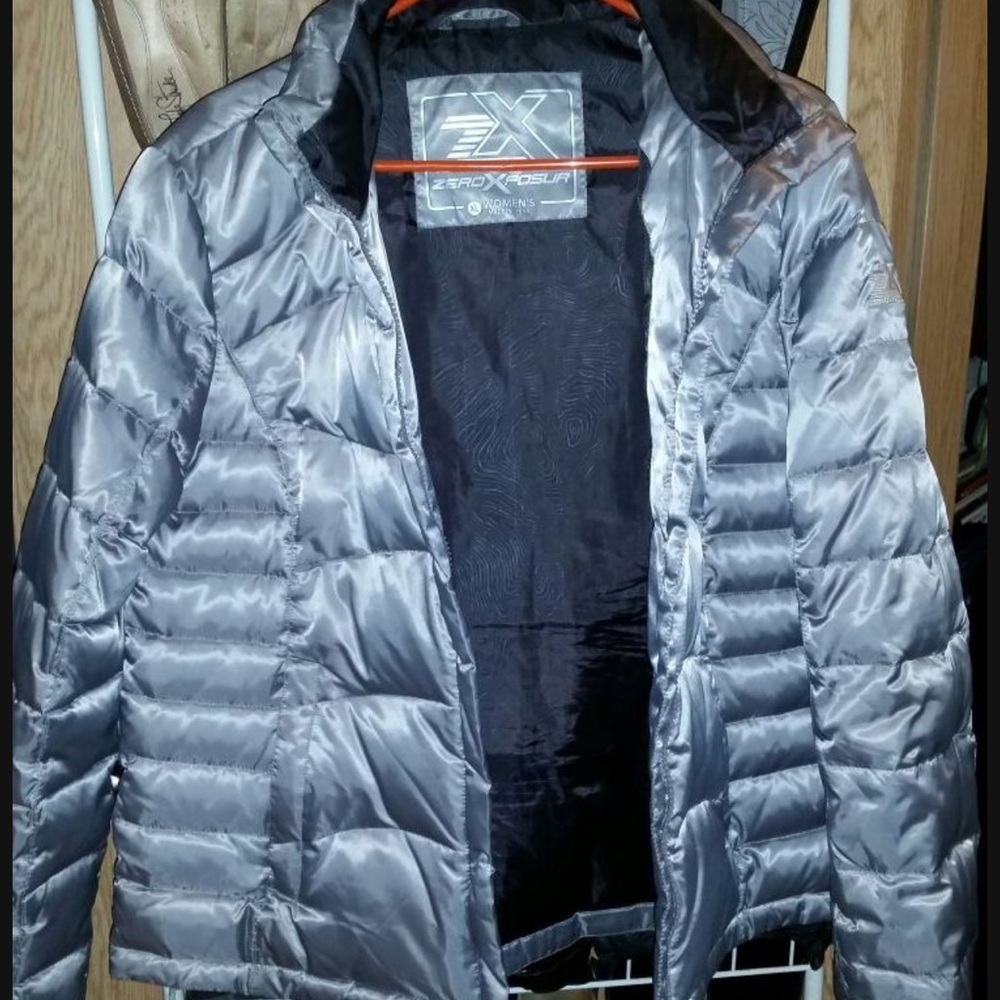 ZeroXposur Women's Silver Puffer Jacket
